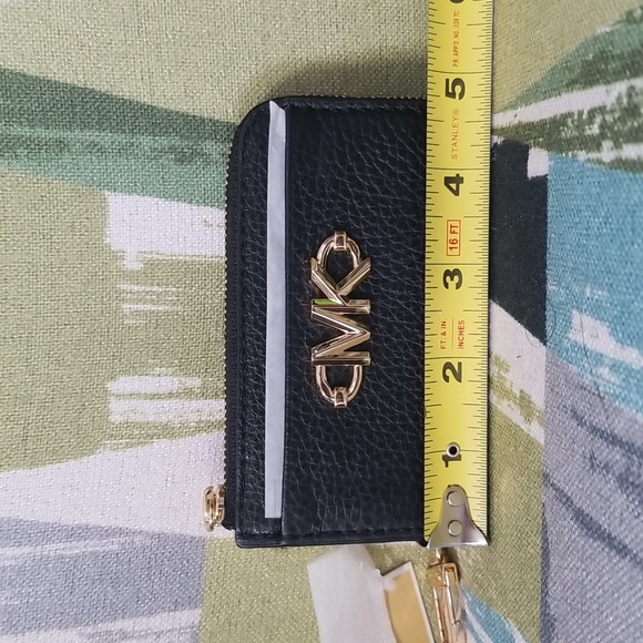 Michael Kors Pipper Small Corner Zip Card Case In Black - Picture 2 of 9